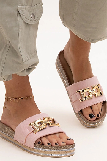 Rozā slaidi ar spīdīgu...