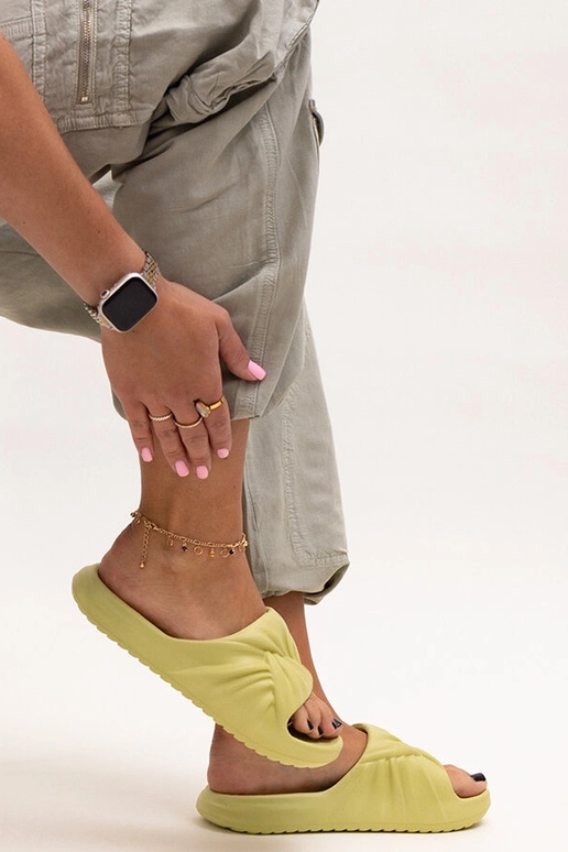 Zaļās cuntas putu čības