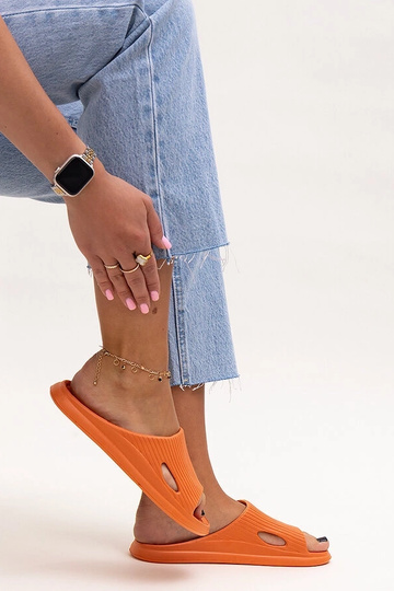 Mirtilas oranžas putu čības