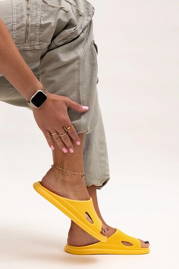 Dzeltenās mirtes putu čības 2