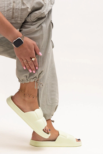 Zaļās Diamanda putu čības