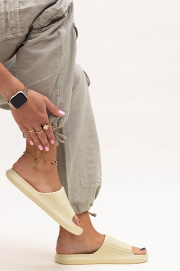 Gilly Green Foam Flip Flops 2