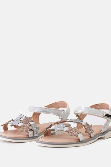 Charisa pelēkas bērnu... 2