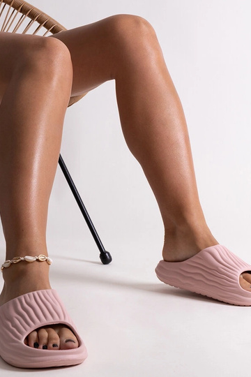 Miniya Pink Ruffled Slides 2