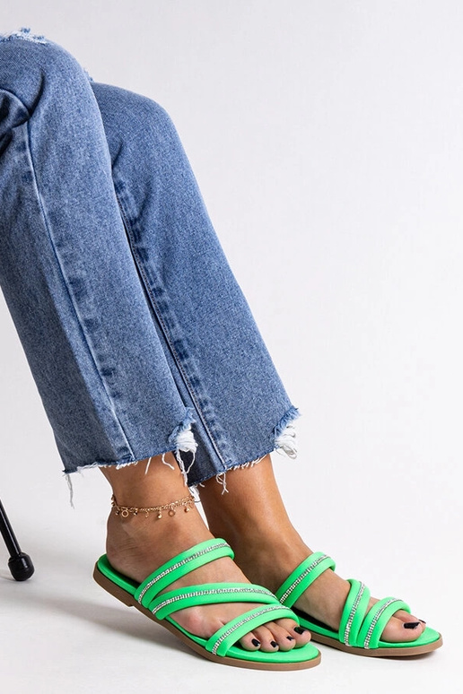 Zaļas Martinela cirkona flip-flops