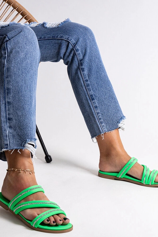 Zaļas Martinela cirkona flip-flops