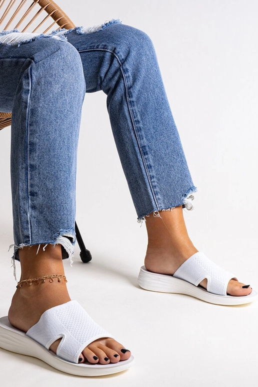 Linah baltas platformas flip-flops