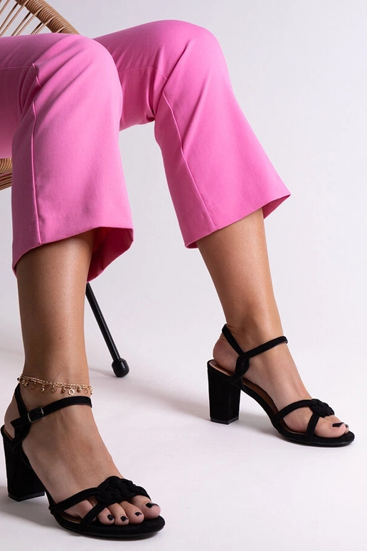 Melnas Shama bloka papēžu sandales