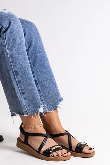 Melnas sandales ar zelta... 2