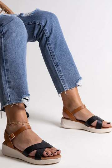 Melnas un brūnas Hakima... 2