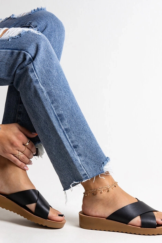 Burtuka melnas ķīļveida sandales no...