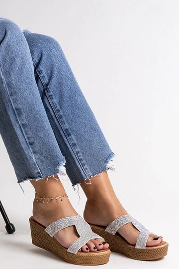 Sudraba ķīļveida sandales... 2