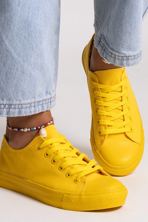 Dzeltenas klasiskas Nudar kedas