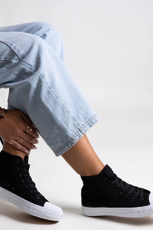 Melnas Ghanem augstas augšdaļas kedas