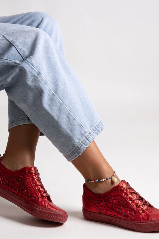 Sarkanas ažūra Safune kedas