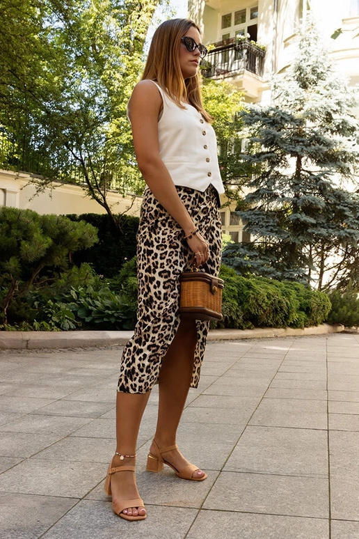 Brūnas sandales uz papēža Madea