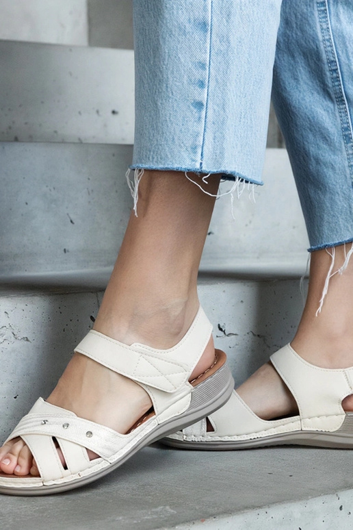 Bēšas Nural platformas sandales