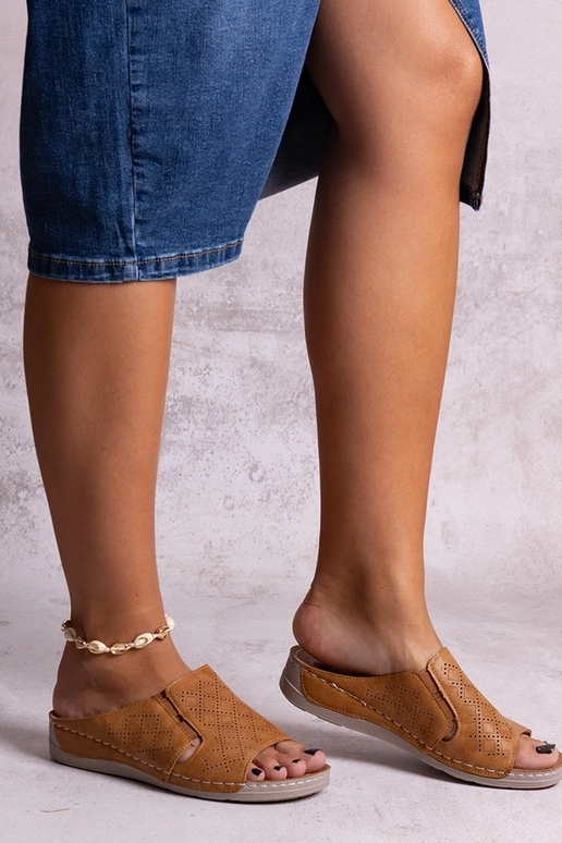 Marouna Brown perforēti slaidi