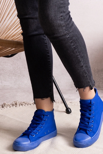 Zilas Rafife augstas...