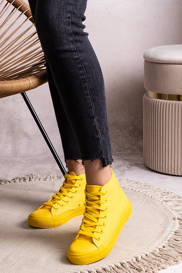 Rafife dzeltenas čības ar... 2