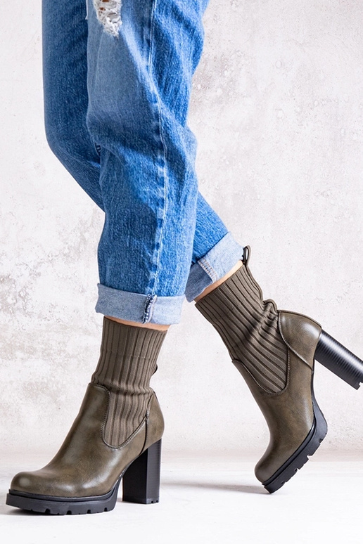 Zaļi puszābaki ar bloka papēdi no eko...