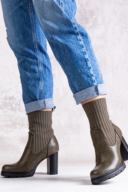 Zaļi puszābaki ar bloka papēdi no eko...