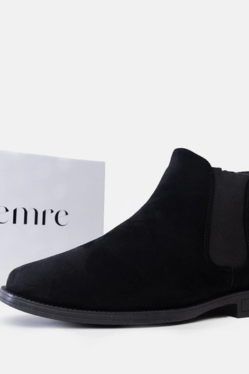 Melni vīriešu Chelsea apavi...