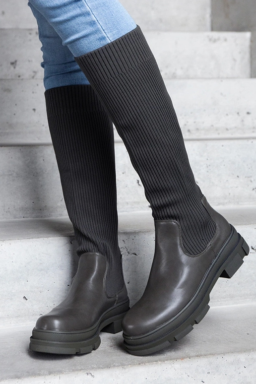 Zaļi uzvelkami zābaki ar elastīgu...