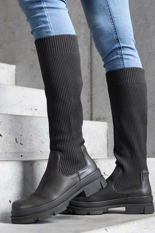 Zaļi uzvelkami zābaki ar elastīgu...