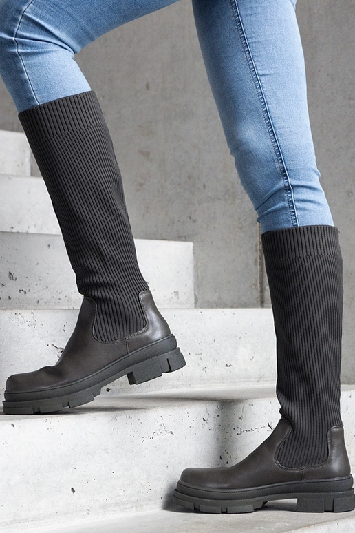 Zaļi uzvelkami zābaki ar elastīgu...