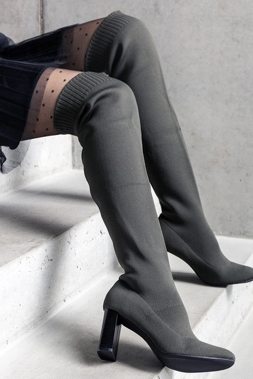 Zaļi uzvelkami zābaki ar elastīgu...