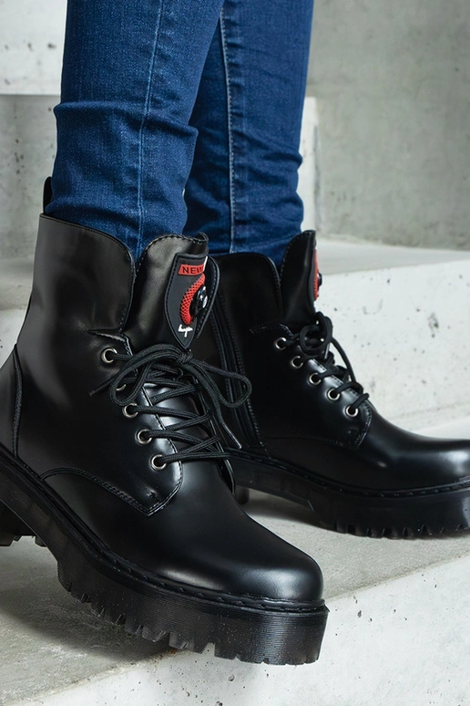 Melnas sieviešu botītes Ranco