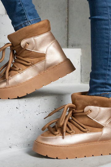 Sapphi platformas sniega...