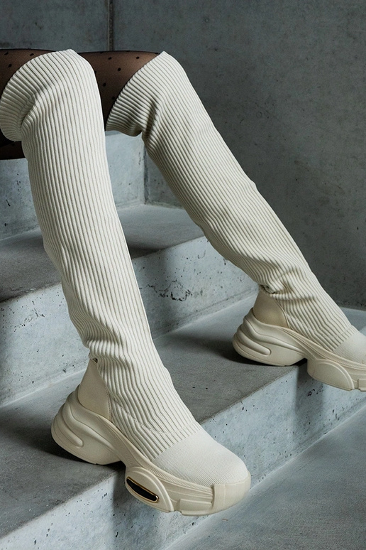 Bēši uzvelkami zābaki ar elastīgu...