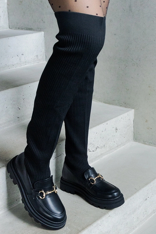 Melni zābaki ar elastīgu augšdaļu uz...