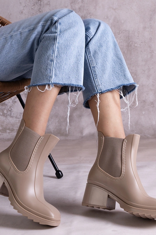 Bēši gumijas zābaki ar papēdi Surien Bēši gumijas zābaki ar papēdi Surien