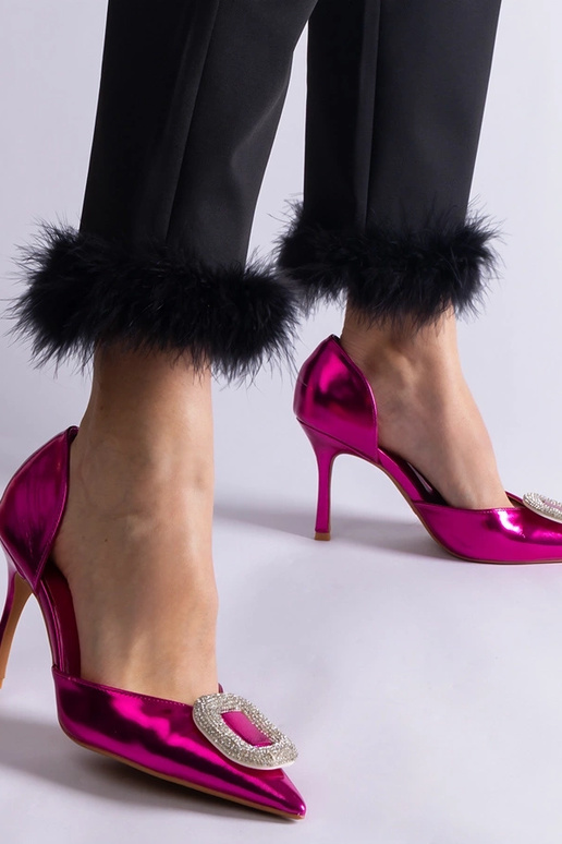 Rozā augstpapēžu kurpes, kas...