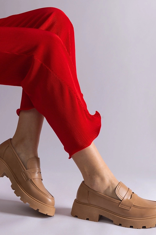 Tumši bēši sieviešu mokasīni no...