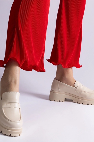 Bēši mokasīni no eko-ādas...