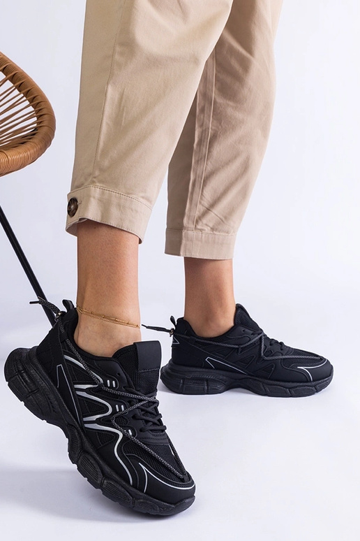 Melnas sieviešu kedas ar masīvu...