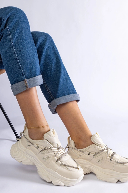 Bēšas Ivett sieviešu sporta kedas