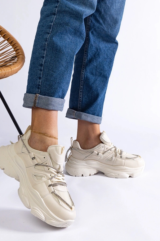 Bēšas Ivett sieviešu sporta kedas