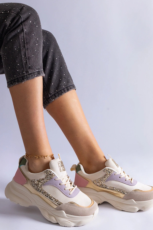 Daudzkrāsainas kedas ar mirdzošiem...