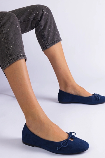 Tumši zili baleta dzīvokļi... 2