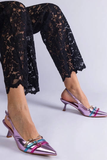 Purpursarkani atvērtu...