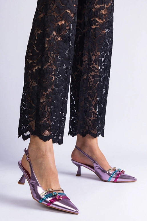 Purpursarkani atvērtu pirkstu pīļu...