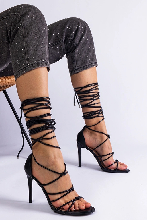 Fortado melnas augstpapēžu šņorējamas...