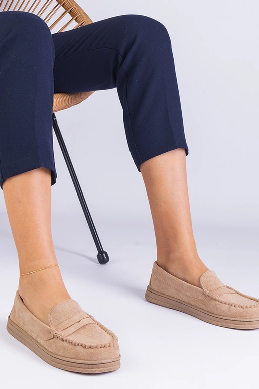 Smilšu krāsas sieviešu kurpes no...