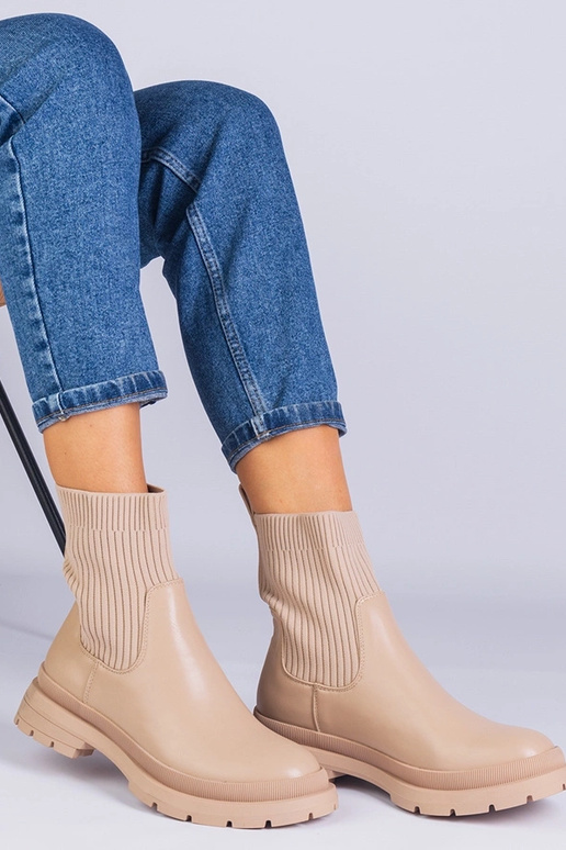 Brūni puszābaki ar auduma augšdaļu...