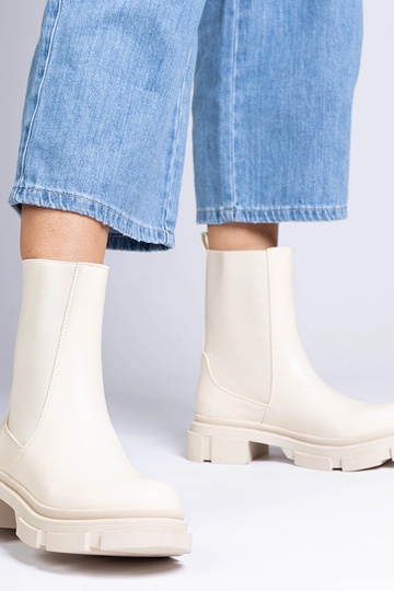 Zeltītas lakotas sporta...